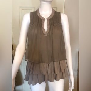 Clu + Willoughby Tiered Flowy Tank Top XS